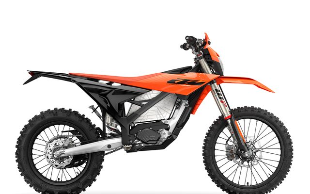 KTM Freeride E, right side studio view