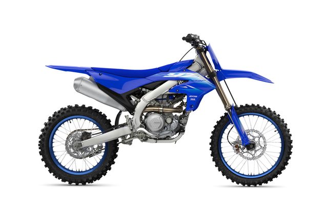 2027 Yamaha YZ250F, right side studio view