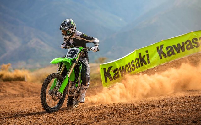 2026 Kawasaki KX450, riding photo