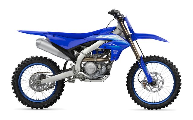 2027 Yamaha YZ450F, side studio view